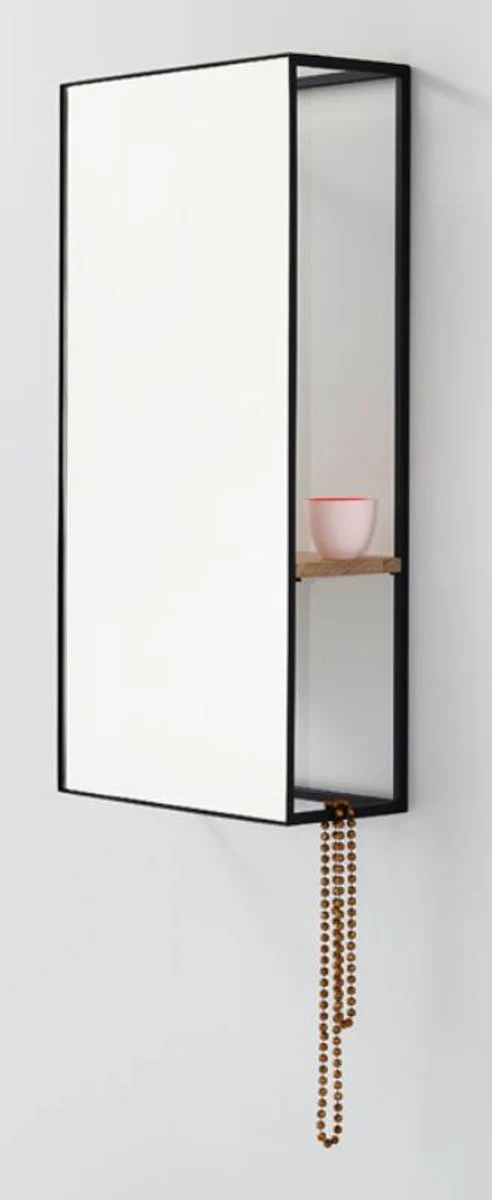 Color: brown / cream / gold