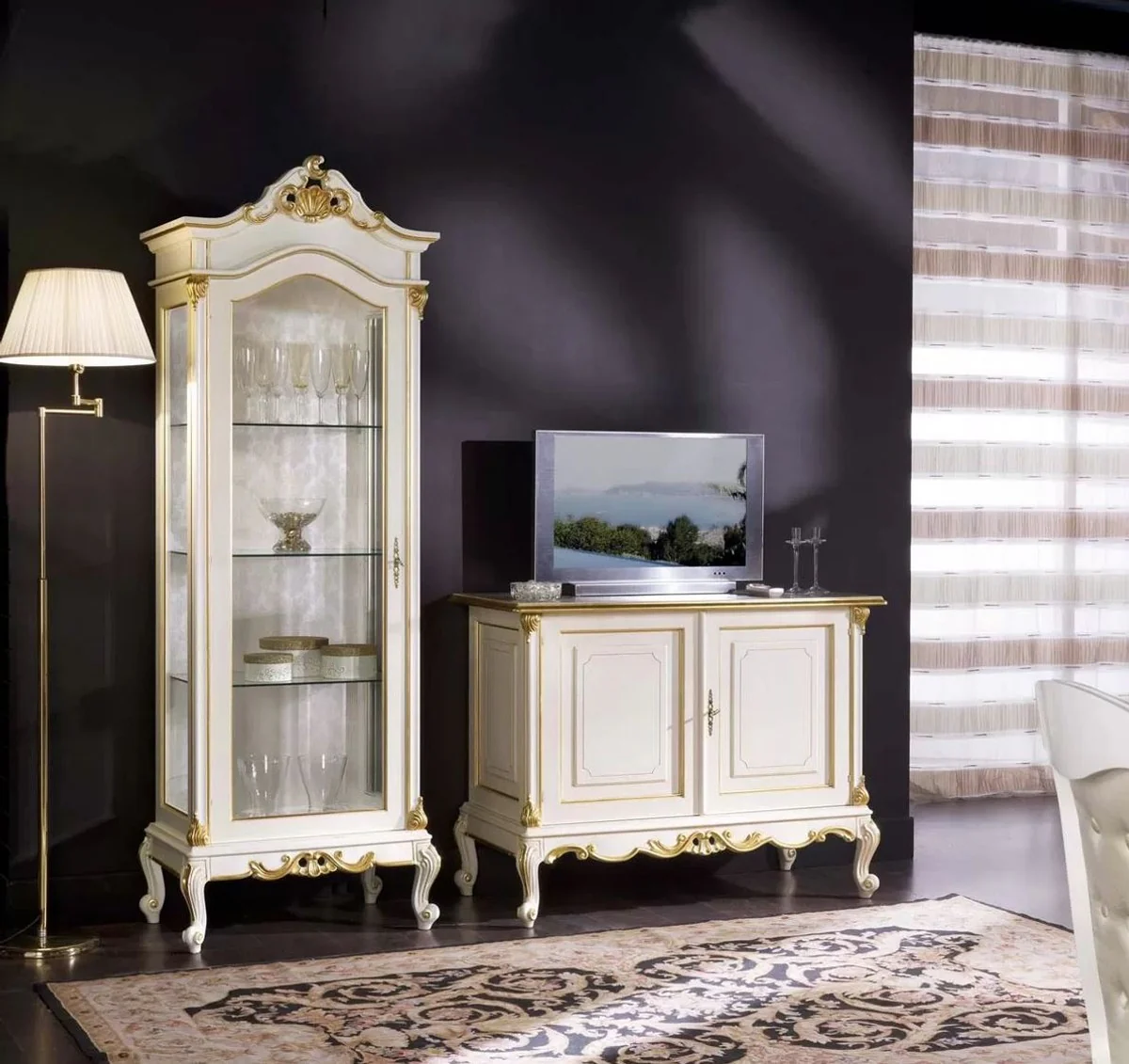 Luxury Baroque display cabinet white / gold - Handcrafted solid wood display cabinet with glass door - Magnificent Baroque furniture - Luxury quality - Made in Italy