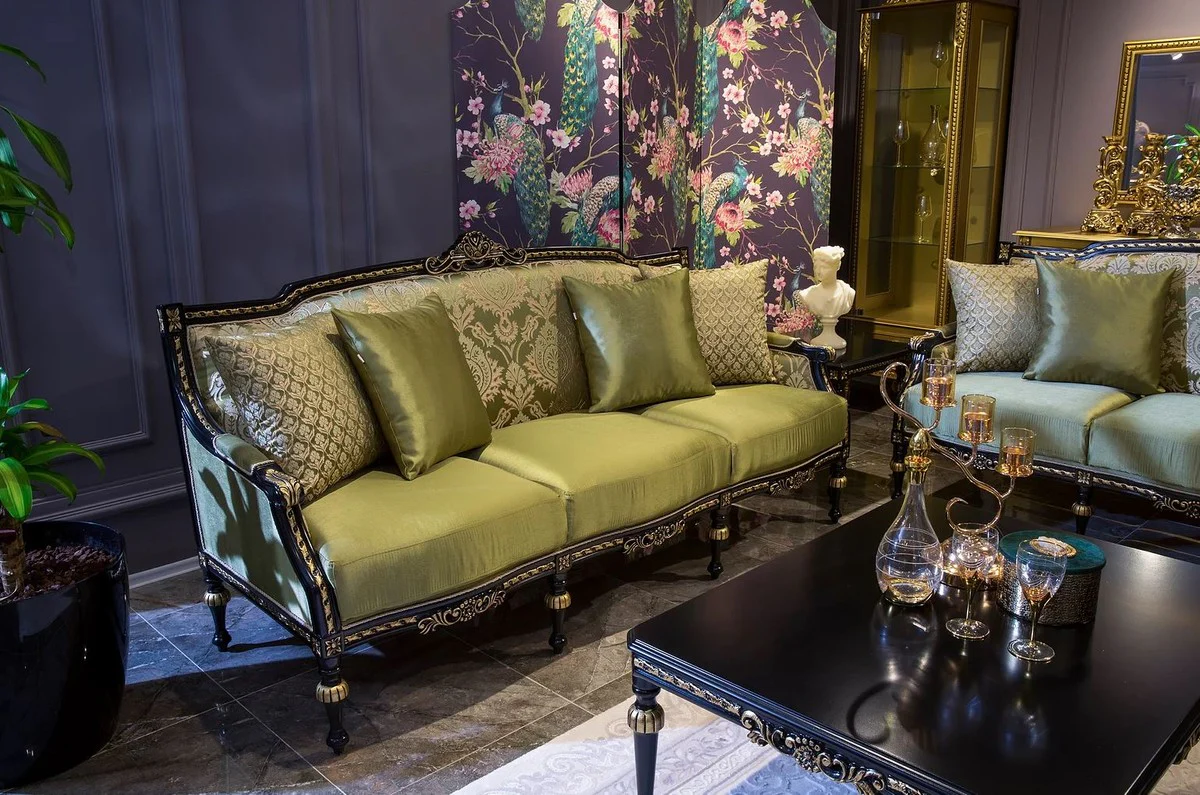 Luxury baroque coffee table black / gold 109 x 85 x H. 45 cm - Noble solid wood living room table in baroque style - Baroque furniture