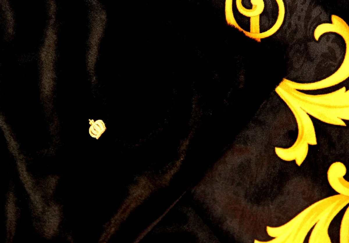 Luxury blanket Pompöös by Baroque black / gold by Harald Glööckler with glittering stones