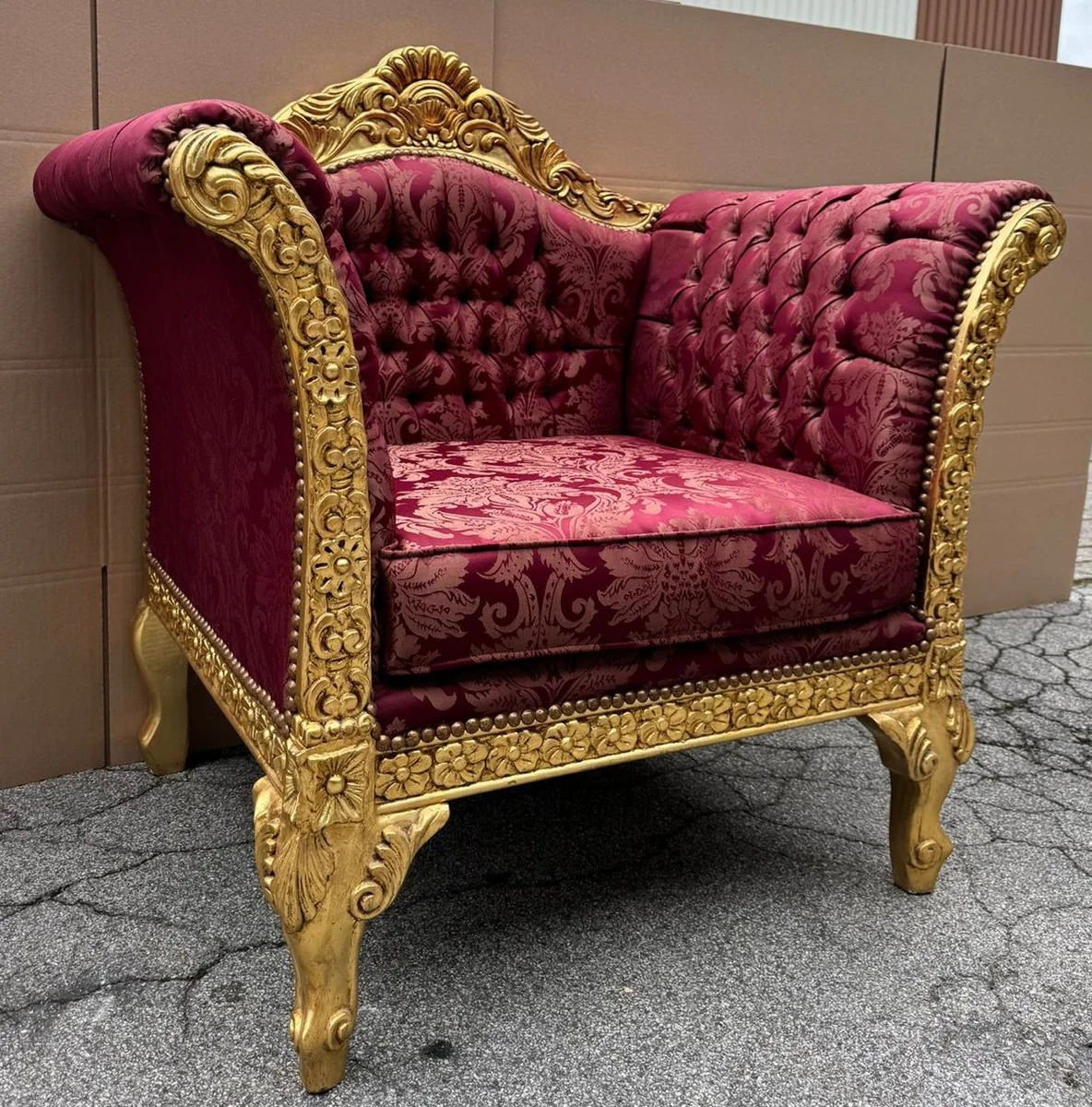 Baroque lounge chair burgundy red pattern / gold - baroque furniture