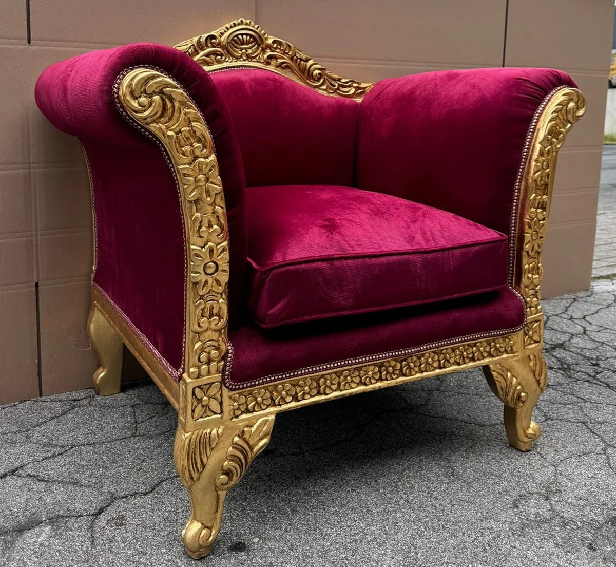Baroque lounge chair burgundy red / gold - baroque style furniture