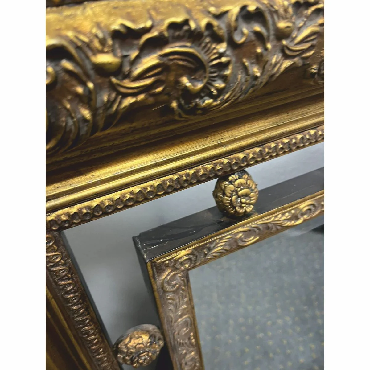 Baroque mirror antique gold H. 87 cm - Baroque style furniture