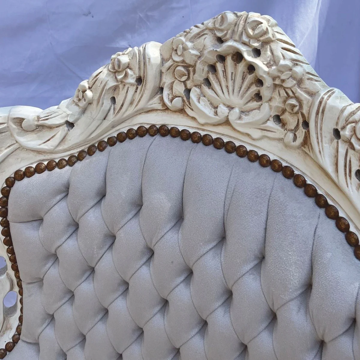 Baroque living room armchair gray / antique white - magnificent baroque furniture