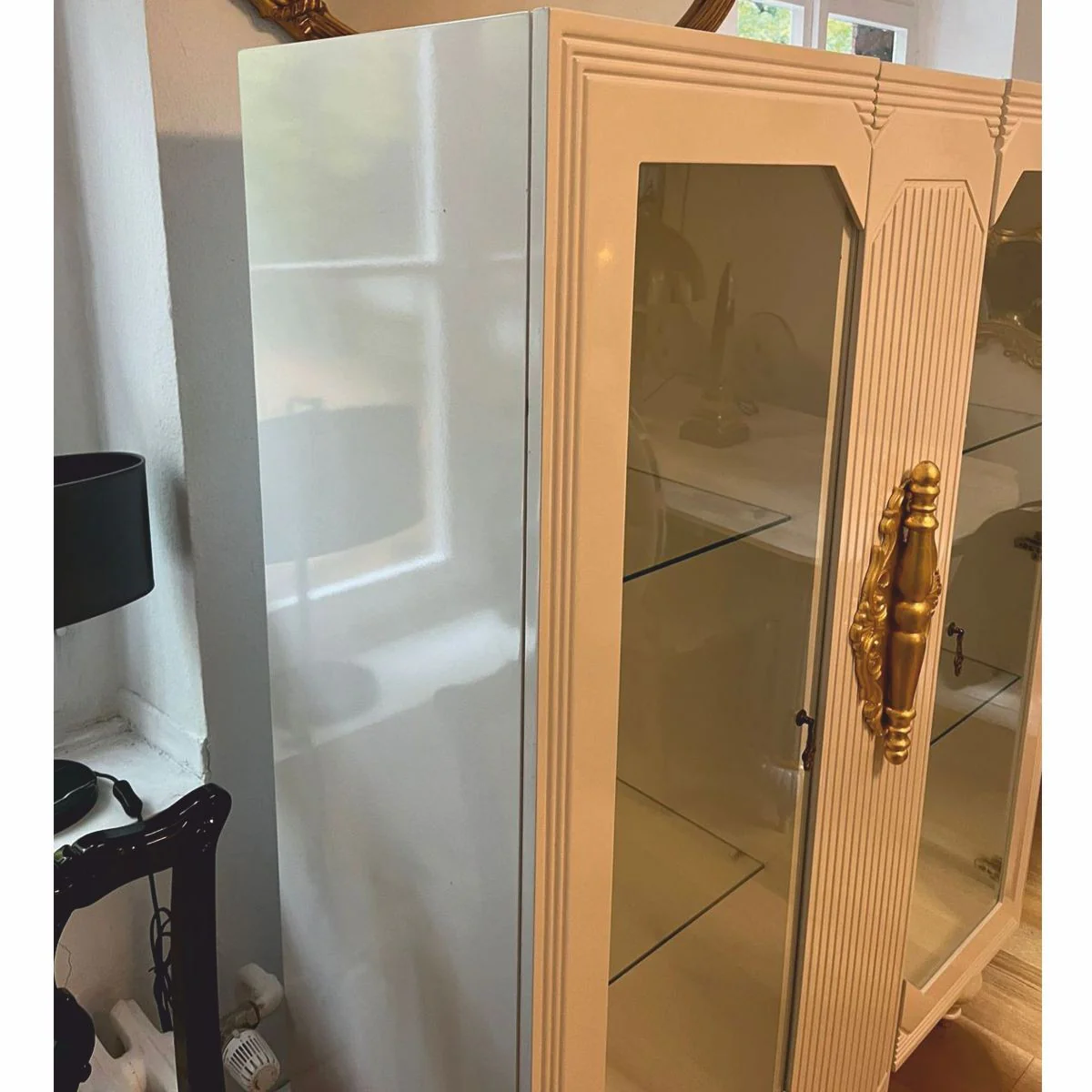 Luxury baroque showcase white / gold 125 x 49 x H. 169 cm - exhibition piece