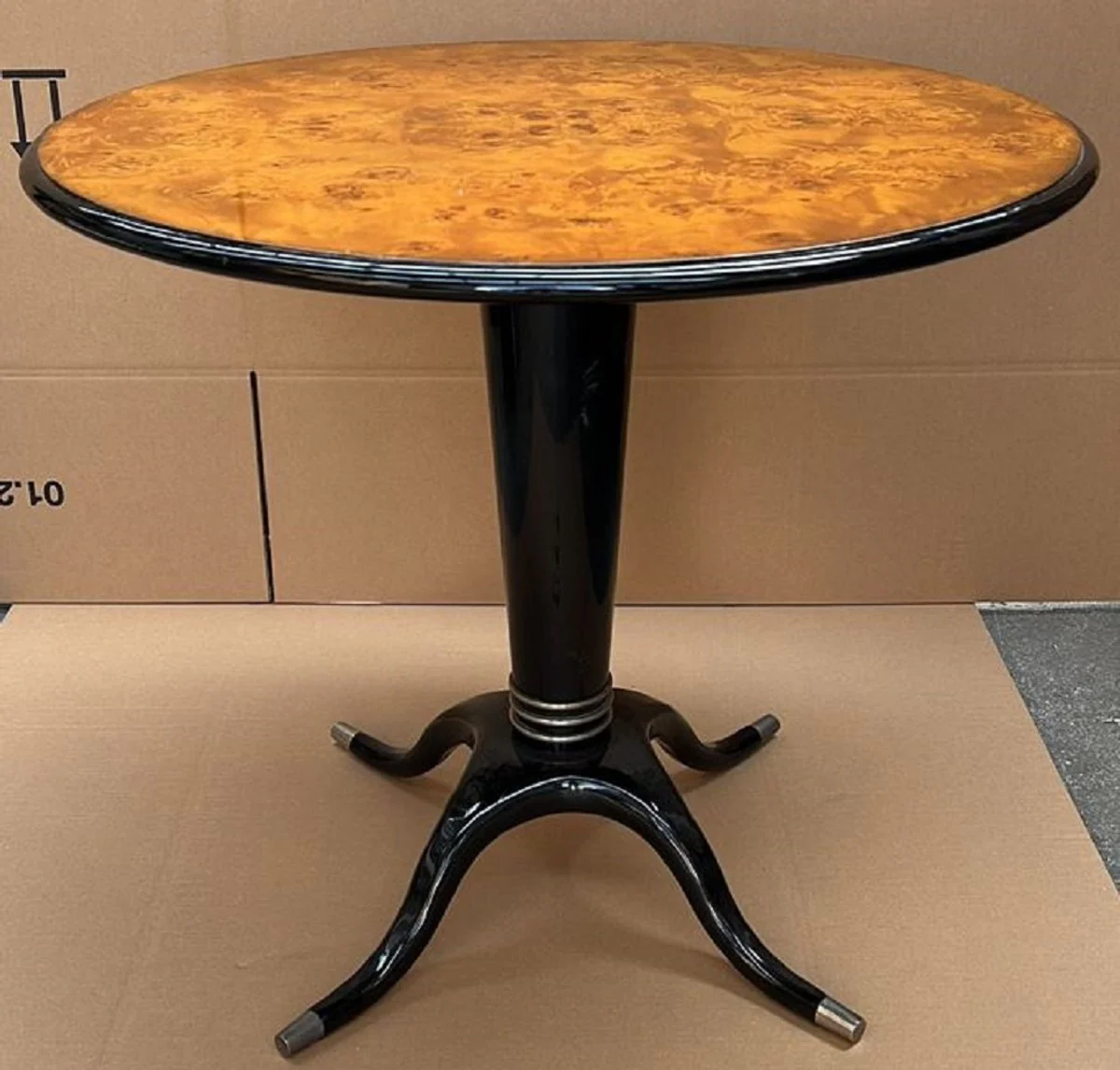 Luxury dining table bird