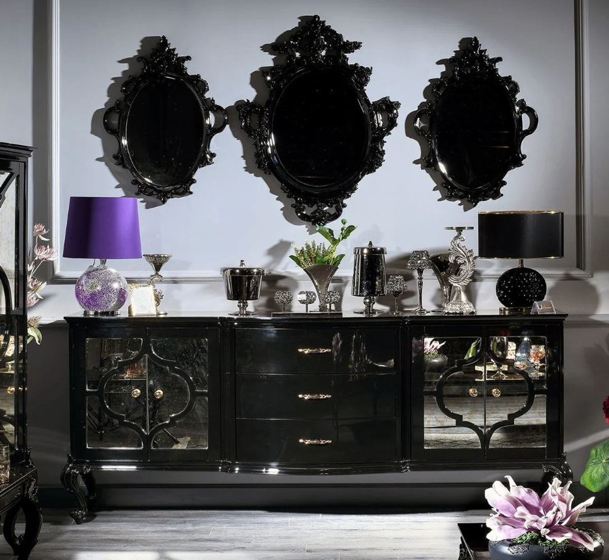 Luxury Baroque Mirror Set Black - 3 Handcrafted Wall Mirrors in Baroque Style - Magnificent Baroque Furniture