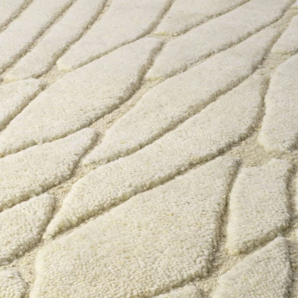 Luxury Living Room & Hotel Rug Ivory - Various Sizes