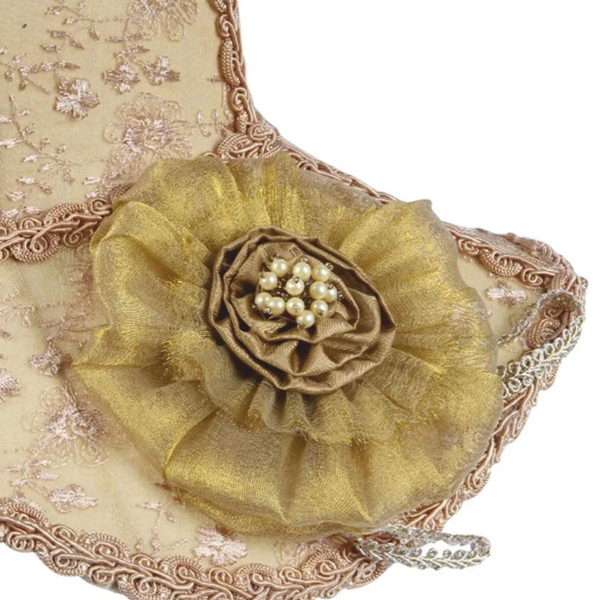 Baroque lampshade in women