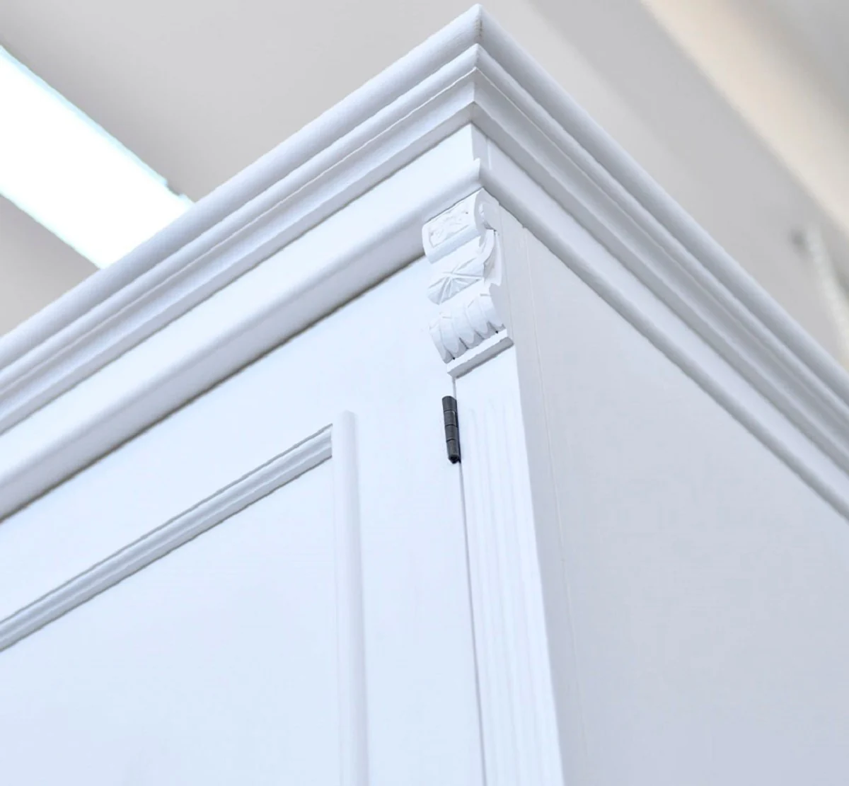 Country house style bedroom wardrobe white 200 x 70 x H. 270 cm - solid wood wardrobe with 2 doors - solid wood bedroom furniture - country house style furniture